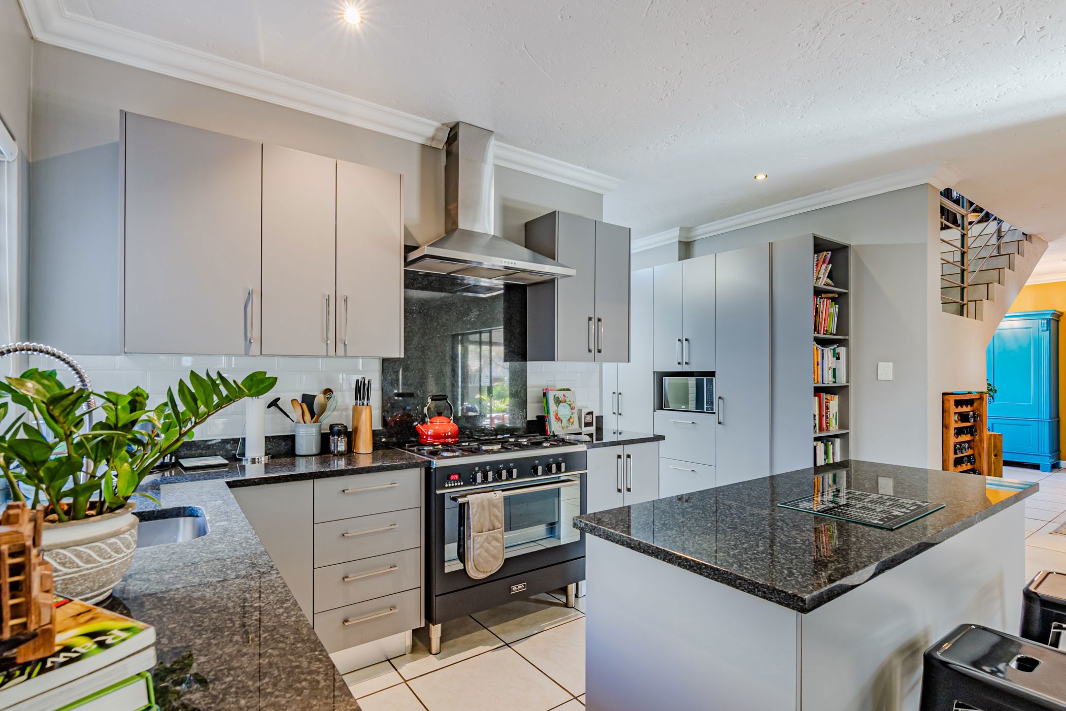 House for sale in Midstream Estate - CN1704369