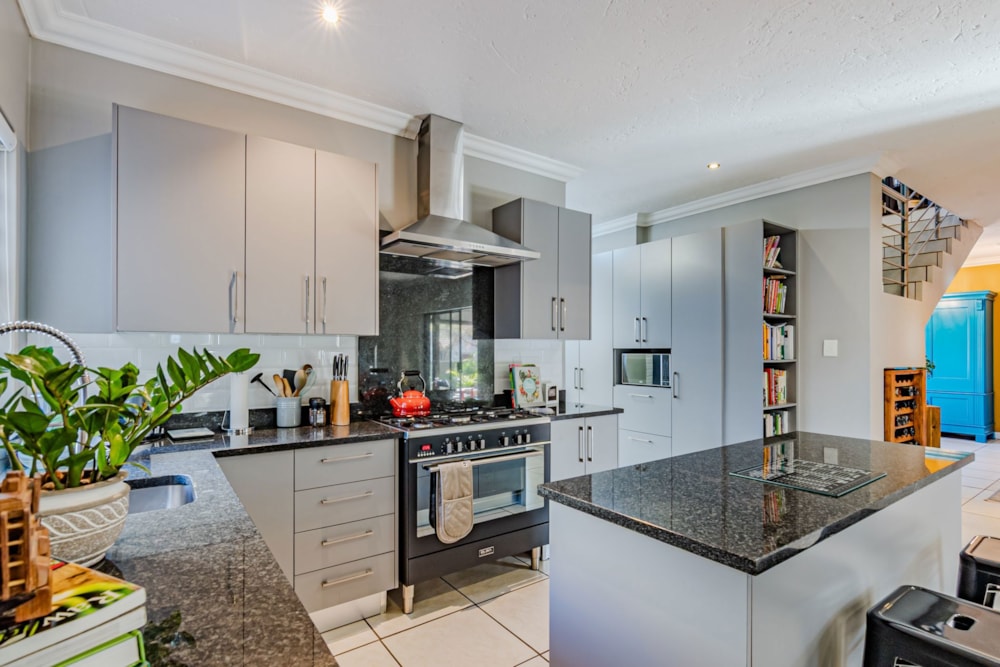 House for sale in Midstream Estate - CN1704369 House for sale in Midstream Estate - CN1704369