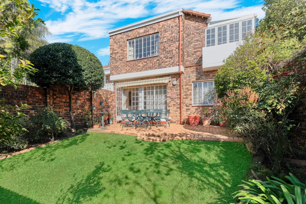 Townhouse sold in River Club, Sandton - HP1706476 Townhouse sold in River Club, Sandton - HP1706476