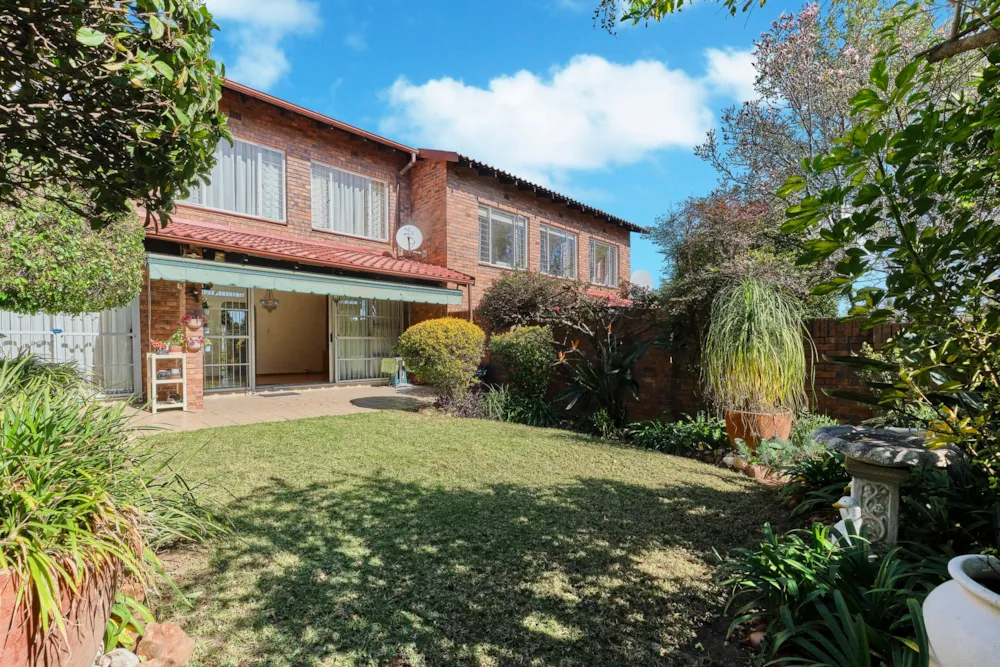 Townhouse sold in River Club, Sandton - HP1706192 Townhouse sold in River Club, Sandton - HP1706192