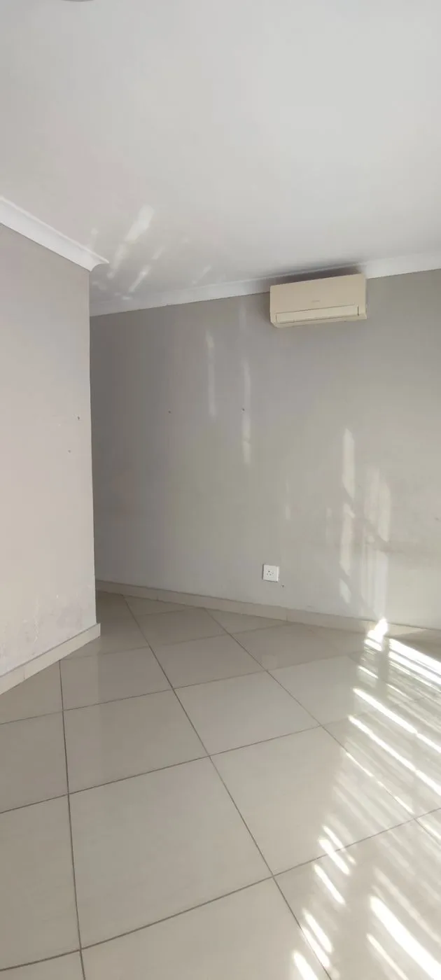 House for sale in Stonehenge - 1NS1709538