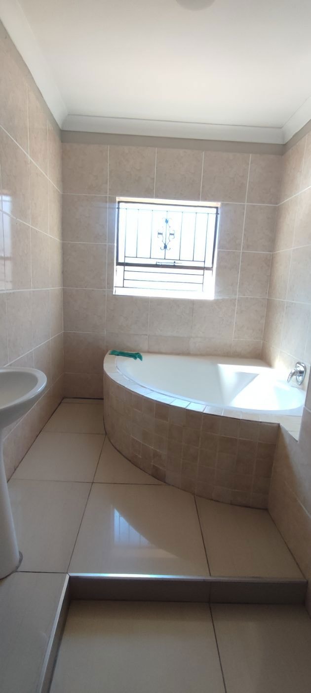 House for sale in Stonehenge - 1NS1709538 House for sale in Stonehenge - 1NS1709538