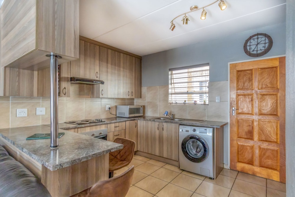 Townhouse sold in Wilgeheuwel - RAN1706610 Townhouse sold in Wilgeheuwel - RAN1706610