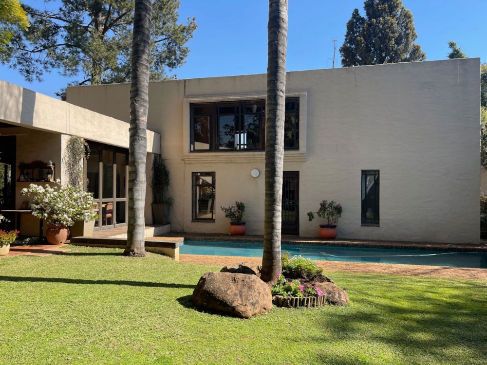 House for sale in Brooklyn, Pretoria East - PT1707261 House for sale in Brooklyn, Pretoria East - PT1707261