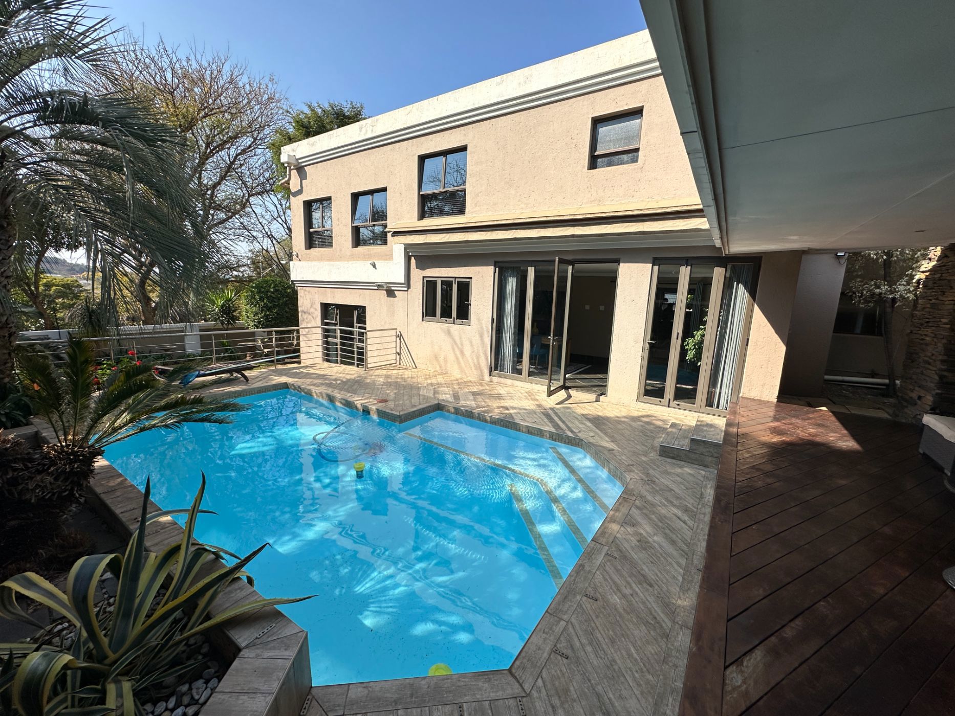 House for sale in Waterkloof Ridge - PT1709572