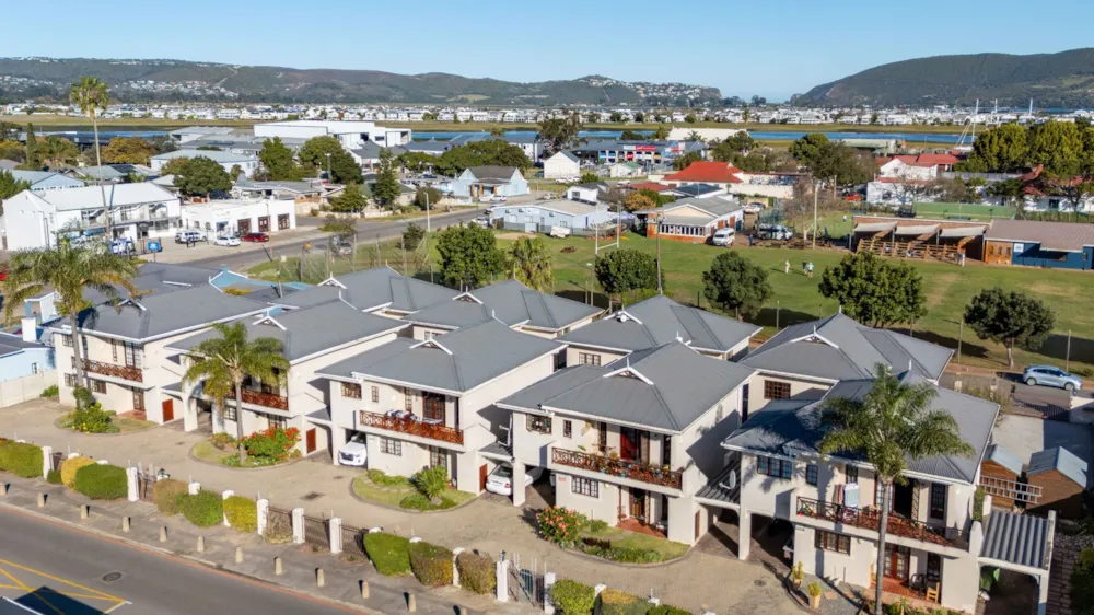 Apartment sold in Knysna Central - 1KG1709152 Apartment sold in Knysna Central - 1KG1709152