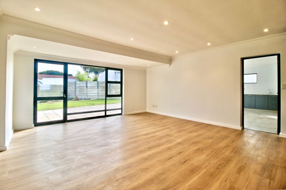 House let in Edgemead - 1PLA1707815 House let in Edgemead - 1PLA1707815