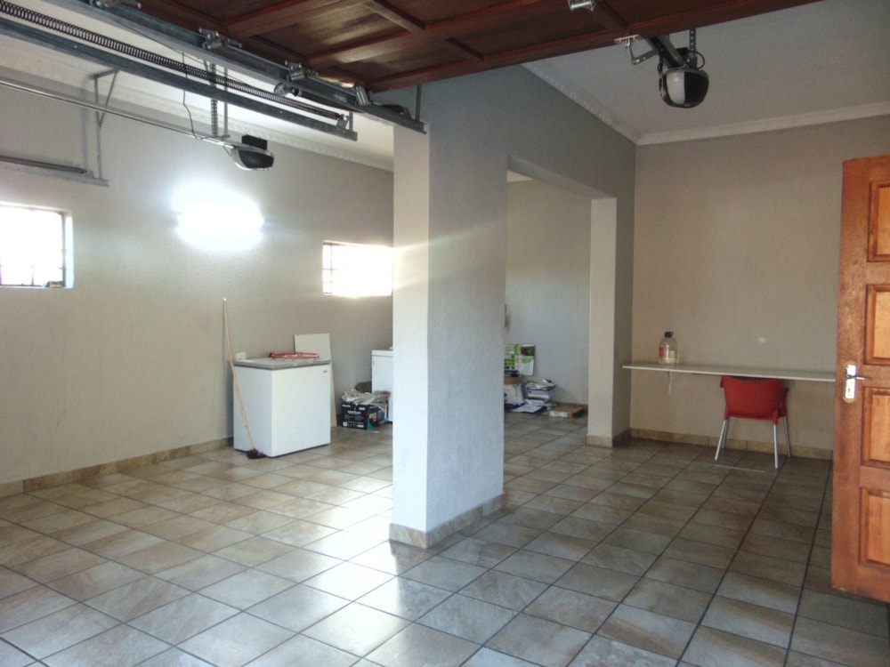 House for sale in Stonehenge - 1NS1707213 House for sale in Stonehenge - 1NS1707213