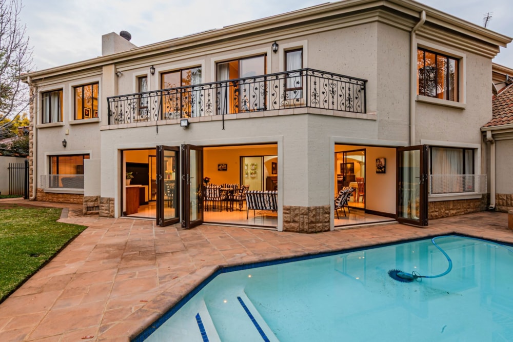 House for sale in Cornwall Hill - CN1708105