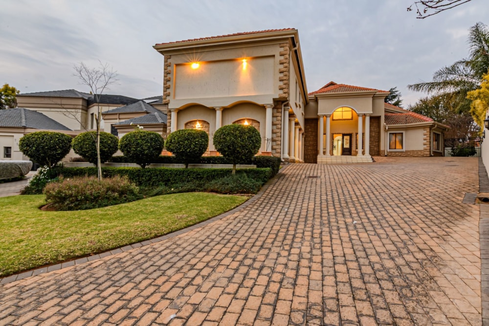 House for sale in Cornwall Hill - CN1708105