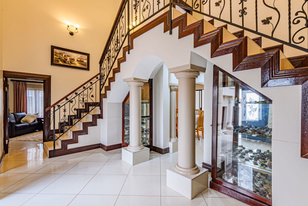 House for sale in Cornwall Hill - CN1708105