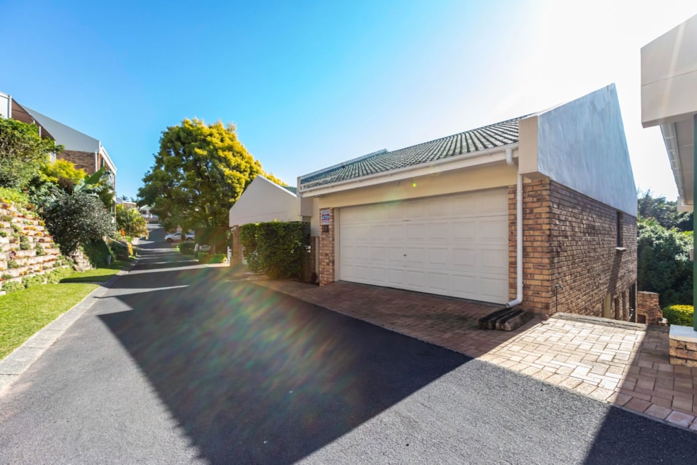 House for sale in Bonnie Doon - 1EZ1705938 House for sale in Bonnie Doon - 1EZ1705938