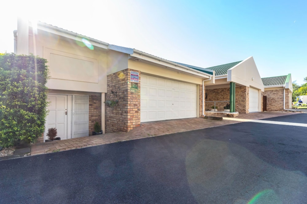 House for sale in Bonnie Doon - 1EZ1705938 House for sale in Bonnie Doon - 1EZ1705938