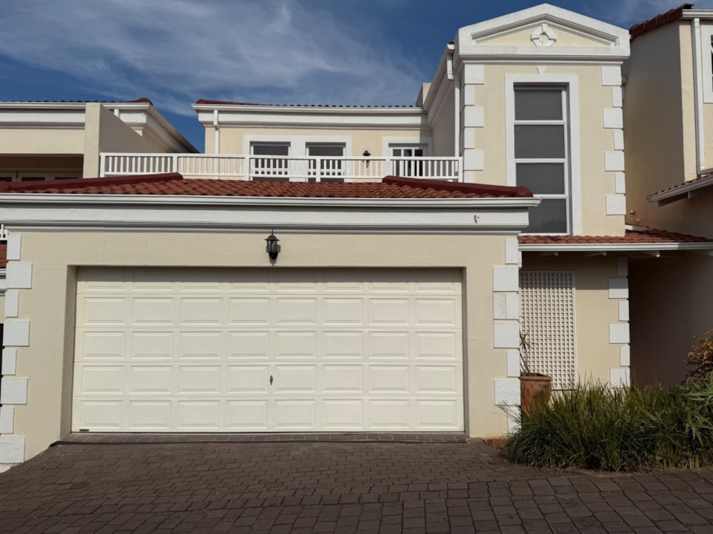 Townhouse to rent in La Lucia - 1ND1745480 Townhouse to rent in La Lucia - 1ND1745480
