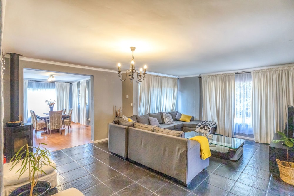 House for sale in Wilgeheuwel - RAN1719842 House for sale in Wilgeheuwel - RAN1719842