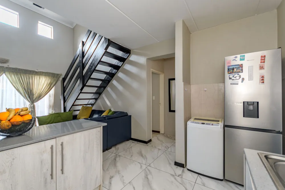 Townhouse sold in Honey Park - RAN1708426