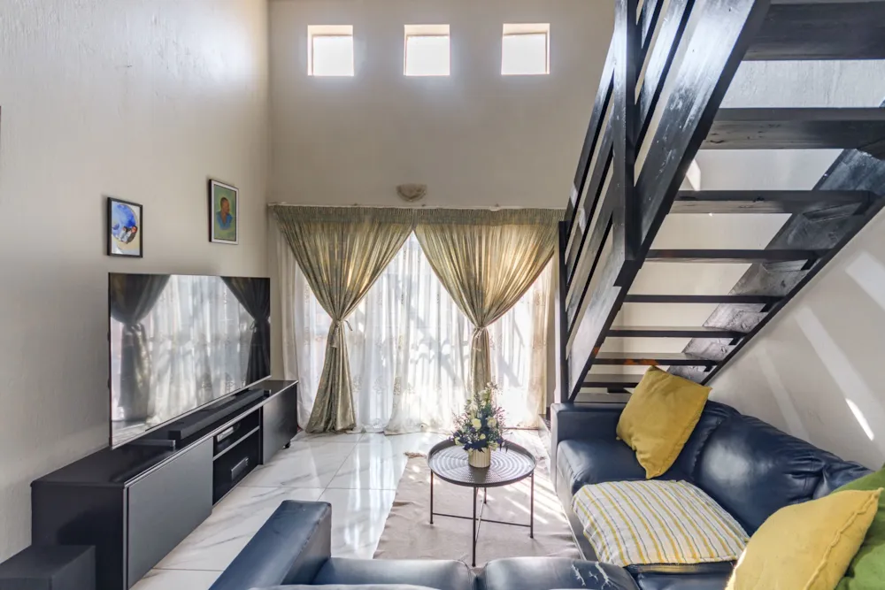 Townhouse sold in Honey Park - RAN1708426