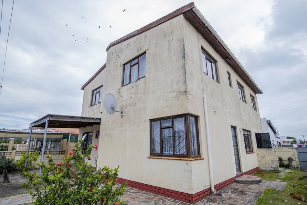 House sold in Athlone, Cape Town - 1AH1705253