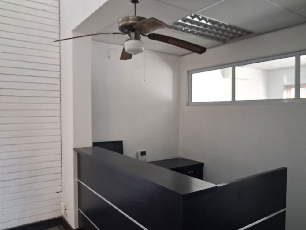 Commercial office let in Selcourt - 1SP1693815 Commercial office let in Selcourt - 1SP1693815