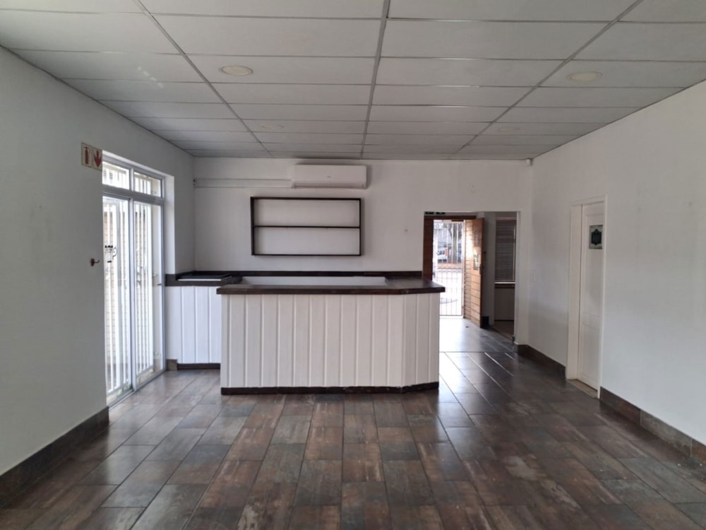 Commercial office let in Selcourt - 1SP1693815 Commercial office let in Selcourt - 1SP1693815