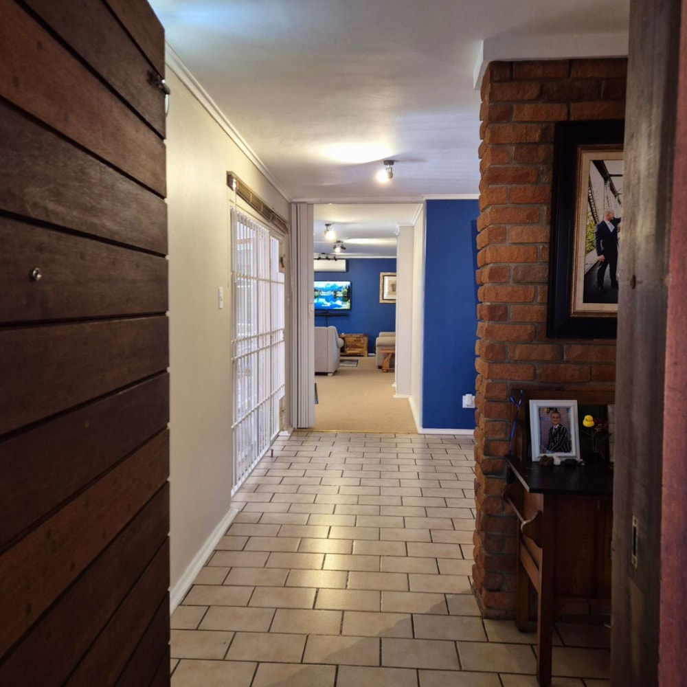 House for sale in Heuwelsig, Bloemfontein - 1BX1708140