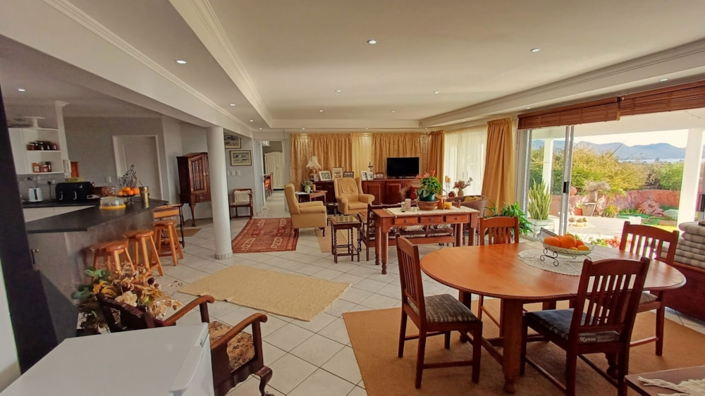 House for sale in Vanderkloof - 1KK1706670 House for sale in Vanderkloof - 1KK1706670