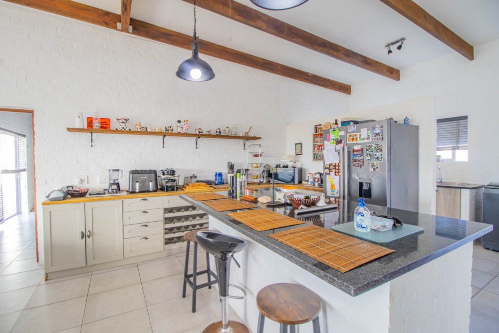 House sold in Yzerfontein - LA1707821 House sold in Yzerfontein - LA1707821