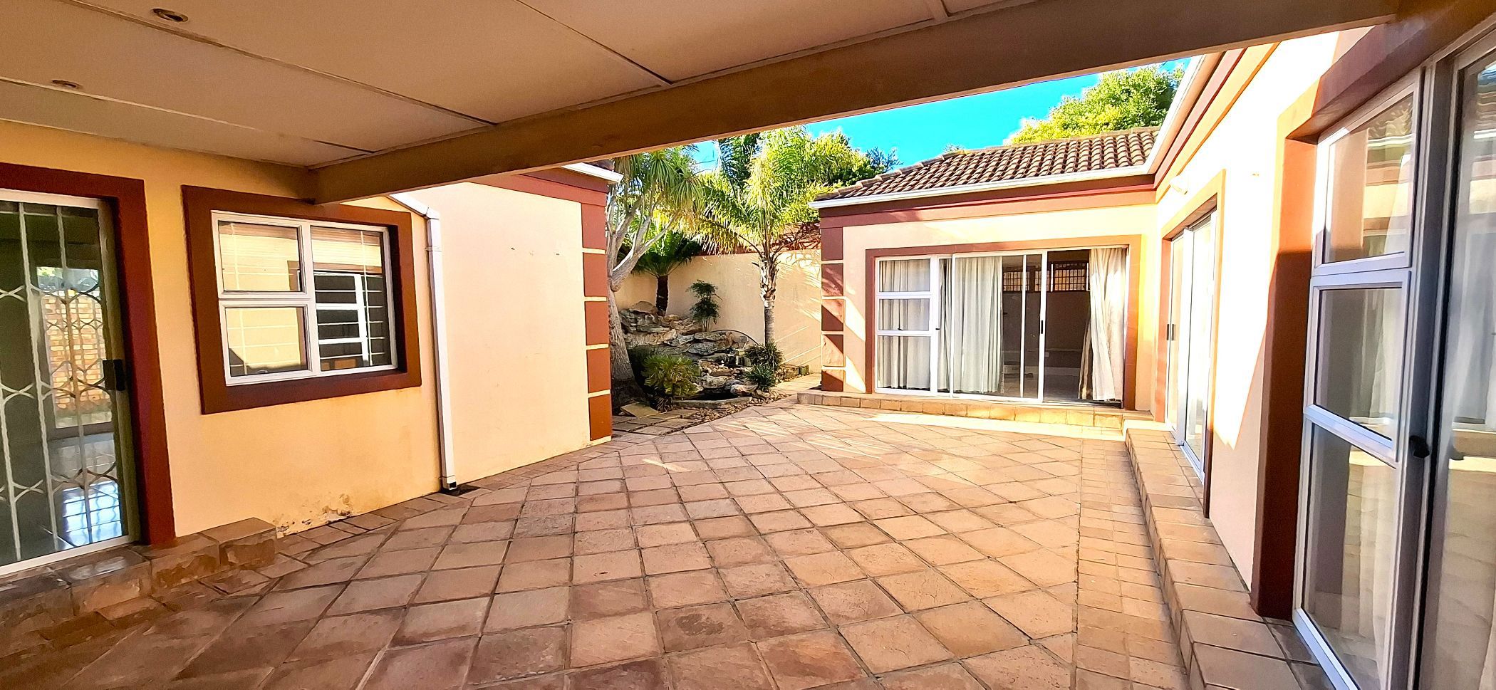 House let in Summerstrand - 1PLZ1708266