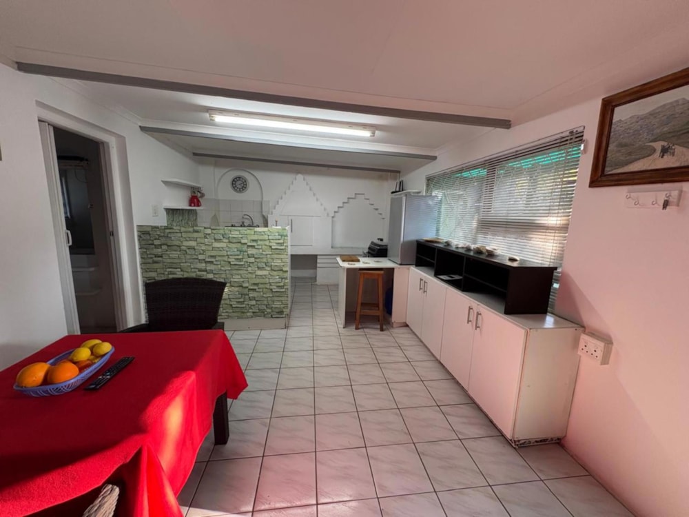 Cottage let in Bluewater Bay, Port Elizabeth, Gqeberha - 1PLZ1709509 Cottage let in Bluewater Bay, Port Elizabeth, Gqeberha - 1PLZ1709509