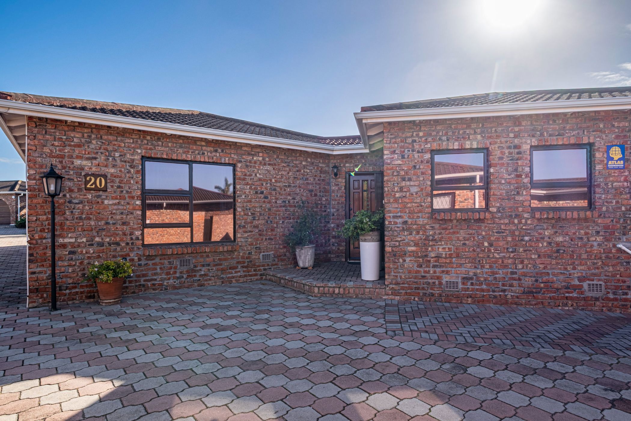 Townhouse for sale in South End - 1PLZ1708218