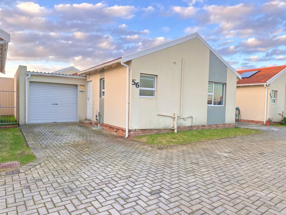 Townhouse for sale in Sherwood, Port Elizabeth, Gqeberha - 1PLZ1707569
