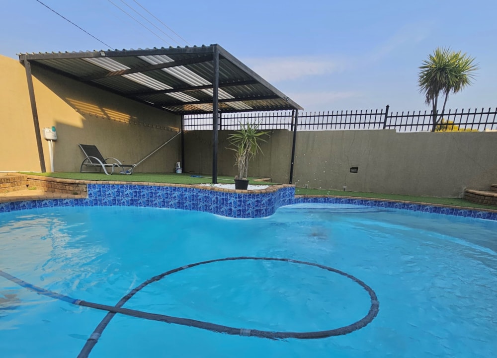 Townhouse for sale in Bronkhorstbaai - PRN1706317