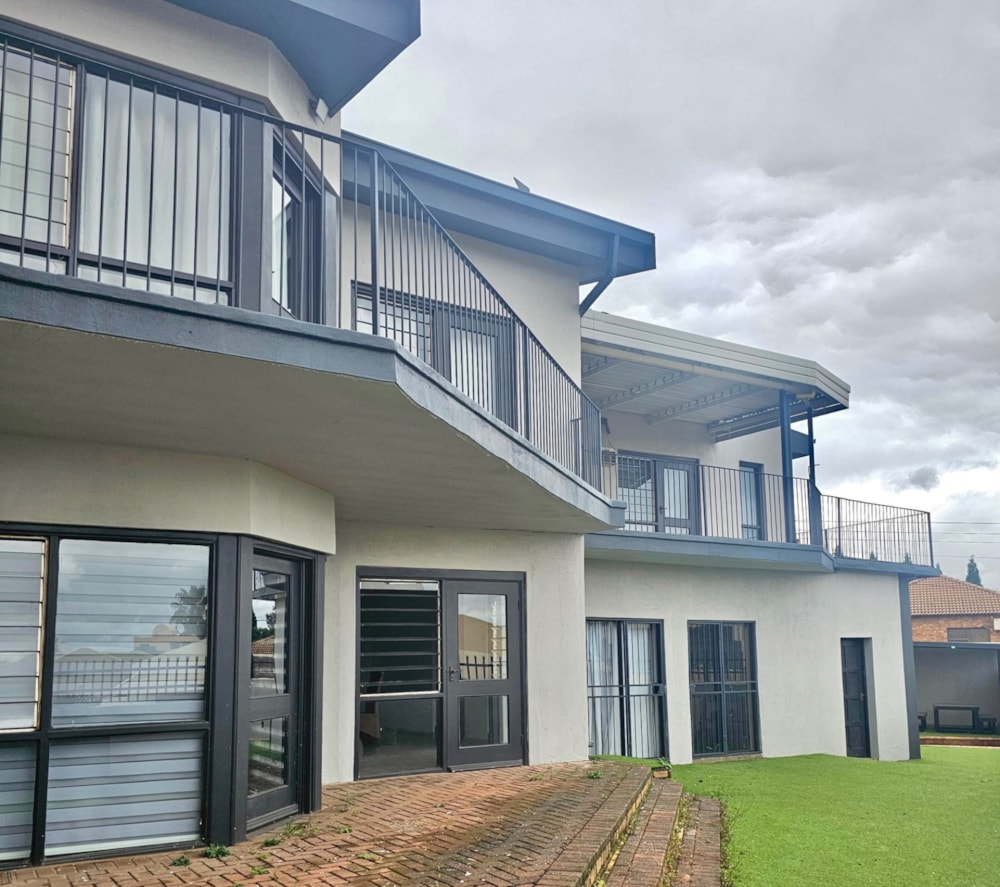 Townhouse for sale in Bronkhorstbaai - PRN1706317