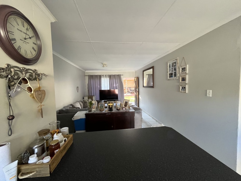 Townhouse for sale in Langenhovenpark - 1BX1706854 Townhouse for sale in Langenhovenpark - 1BX1706854