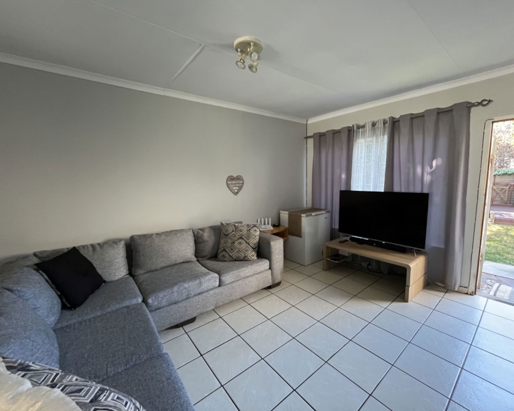 Townhouse for sale in Langenhovenpark - 1BX1706854 Townhouse for sale in Langenhovenpark - 1BX1706854