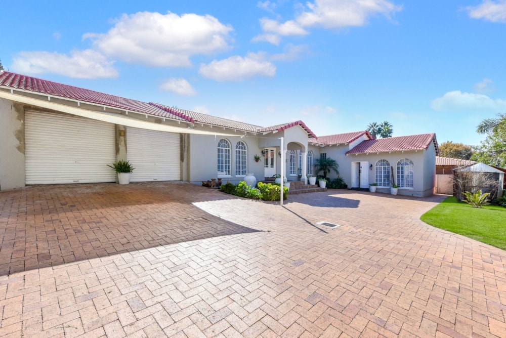 House to rent in Lonehill - FYL1707185 House to rent in Lonehill - FYL1707185