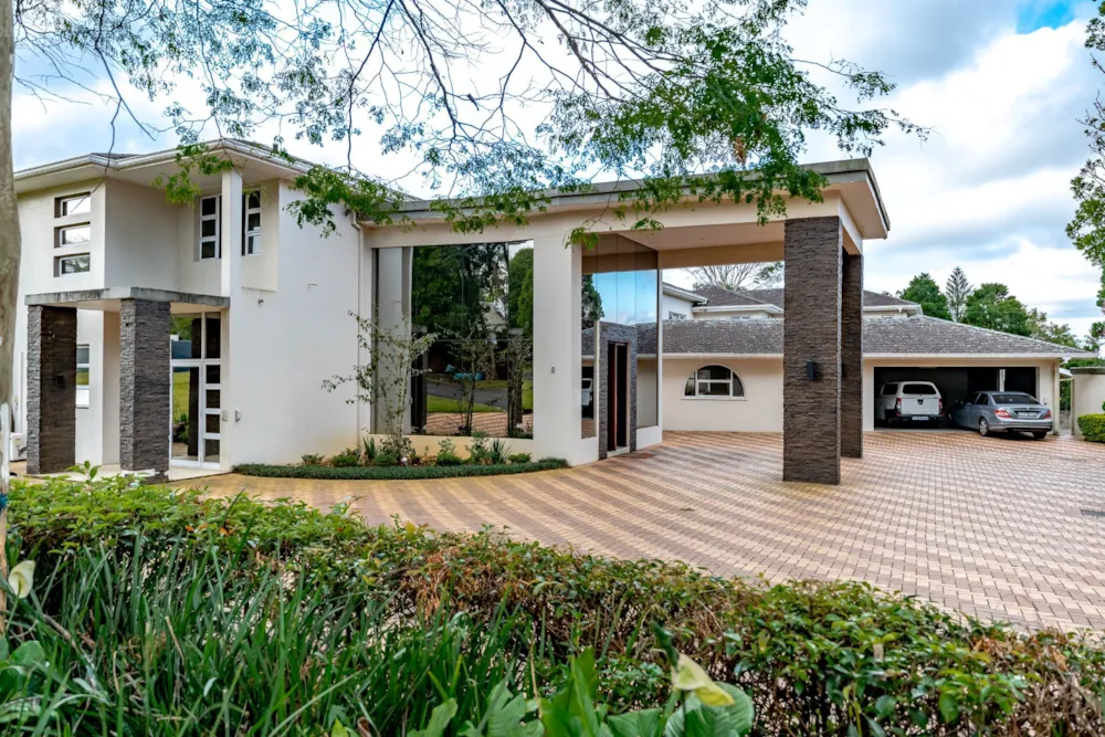 Double-storey house for sale in Kloof - 1KF1708751
