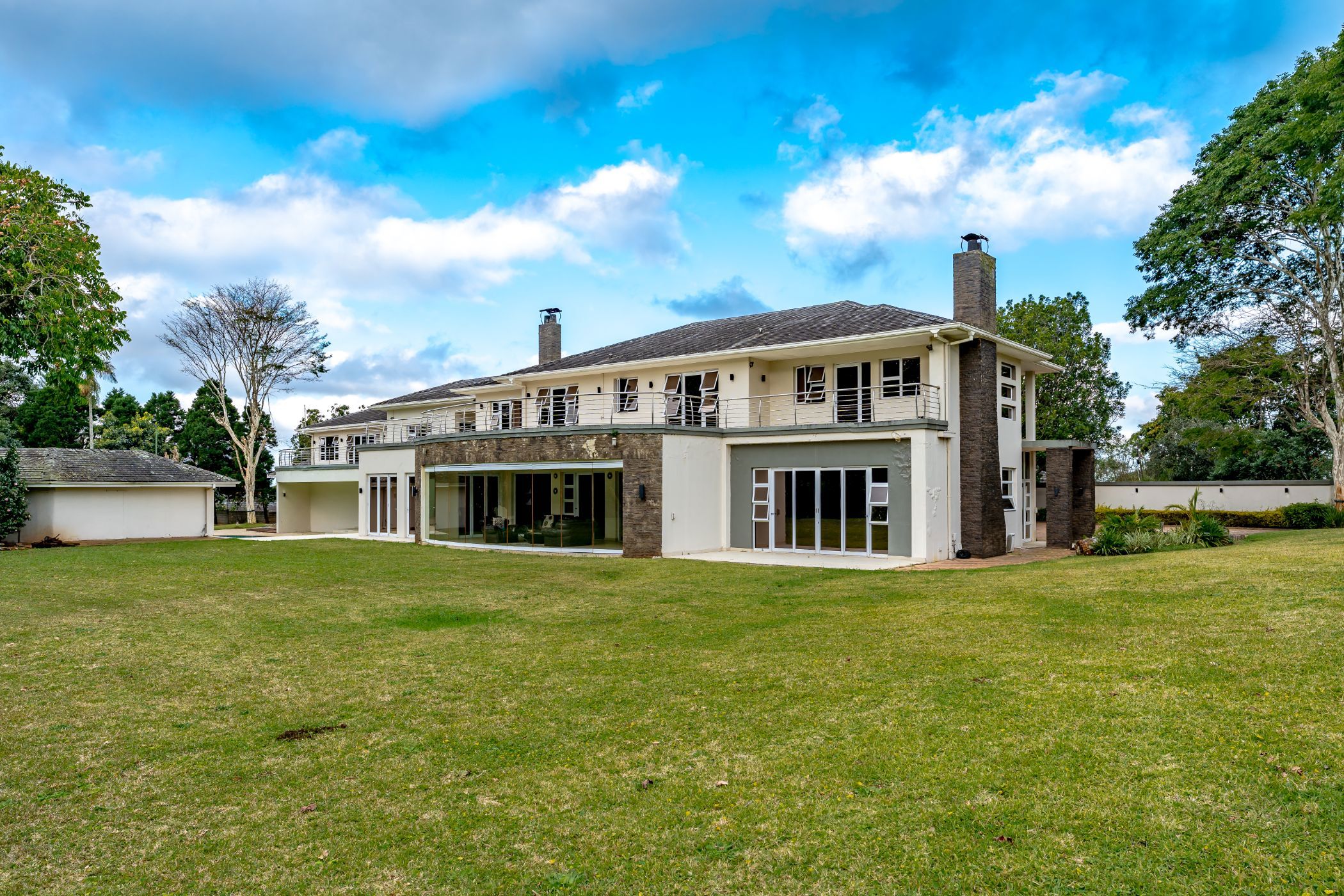 Double-storey house for sale in Kloof - 1KF1708751