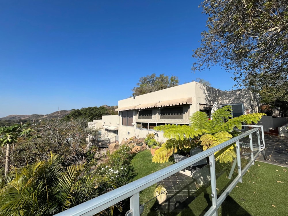 House for sale in Mbombela Ext 2 (Nelspruit Ext 2) - 1NS1707781