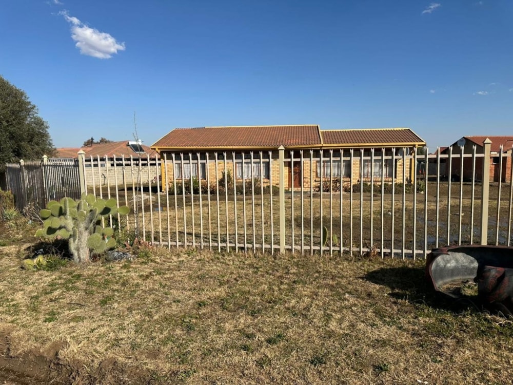 House for sale in Lourierpark - 1BX1707778 House for sale in Lourierpark - 1BX1707778