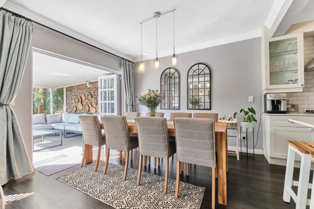 Townhouse sold in River Club, Sandton - HP1709156 Townhouse sold in River Club, Sandton - HP1709156