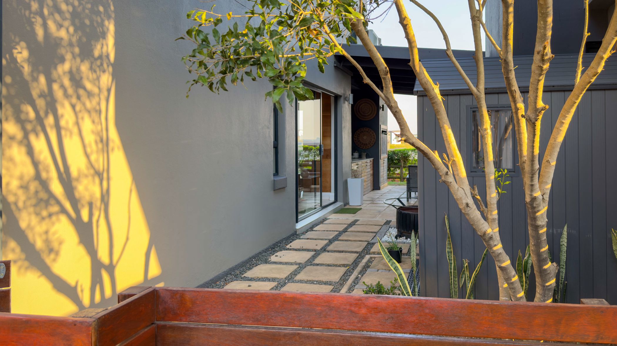 Townhouse sold in Palm Lakes Estates - 1BD1708378