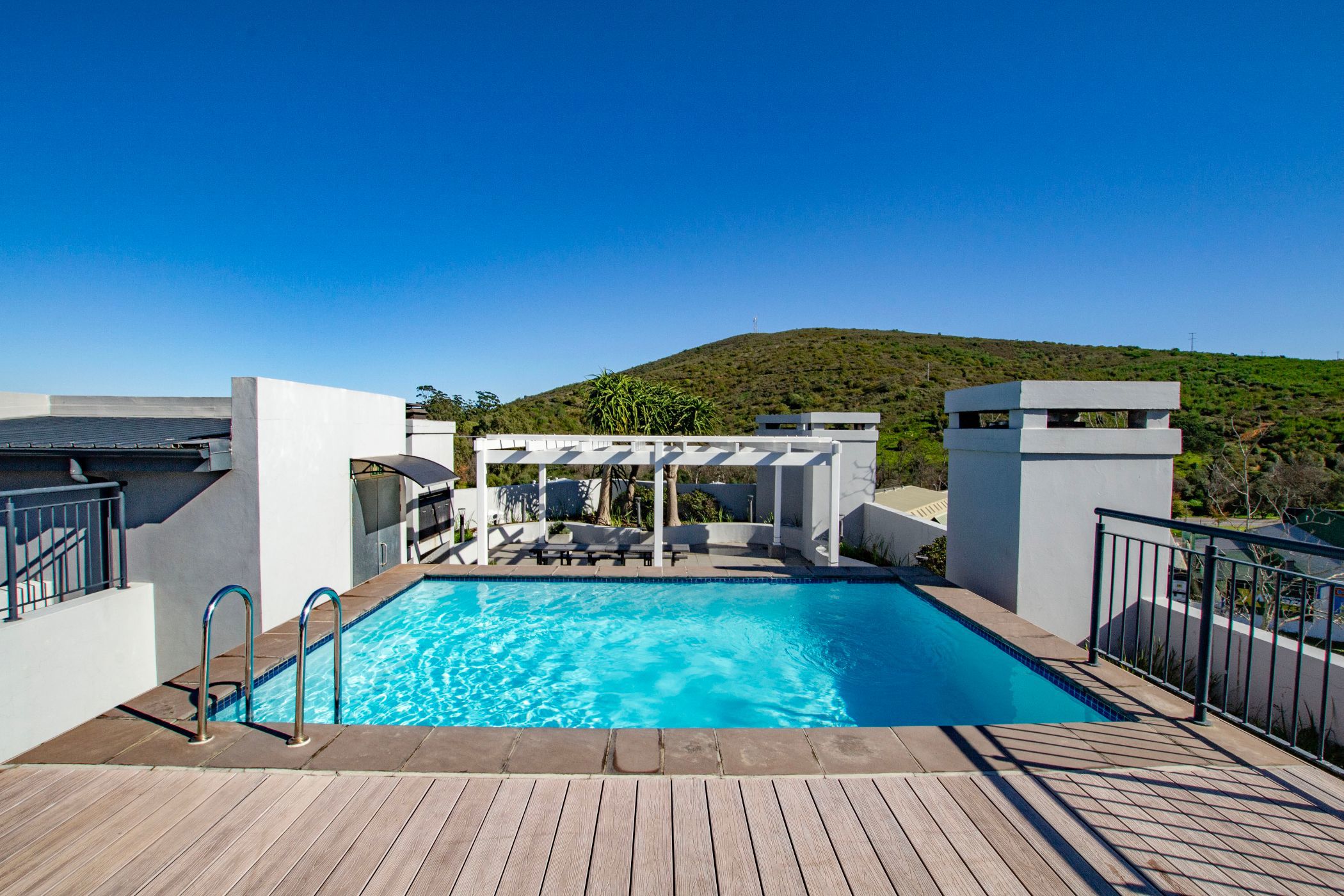 Bachelor apartment for sale in Stellenbosch Central - ST1712437