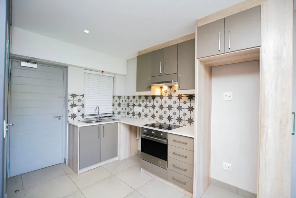 Bachelor apartment for sale in Stellenbosch Central - ST1712437 Bachelor apartment for sale in Stellenbosch Central - ST1712437