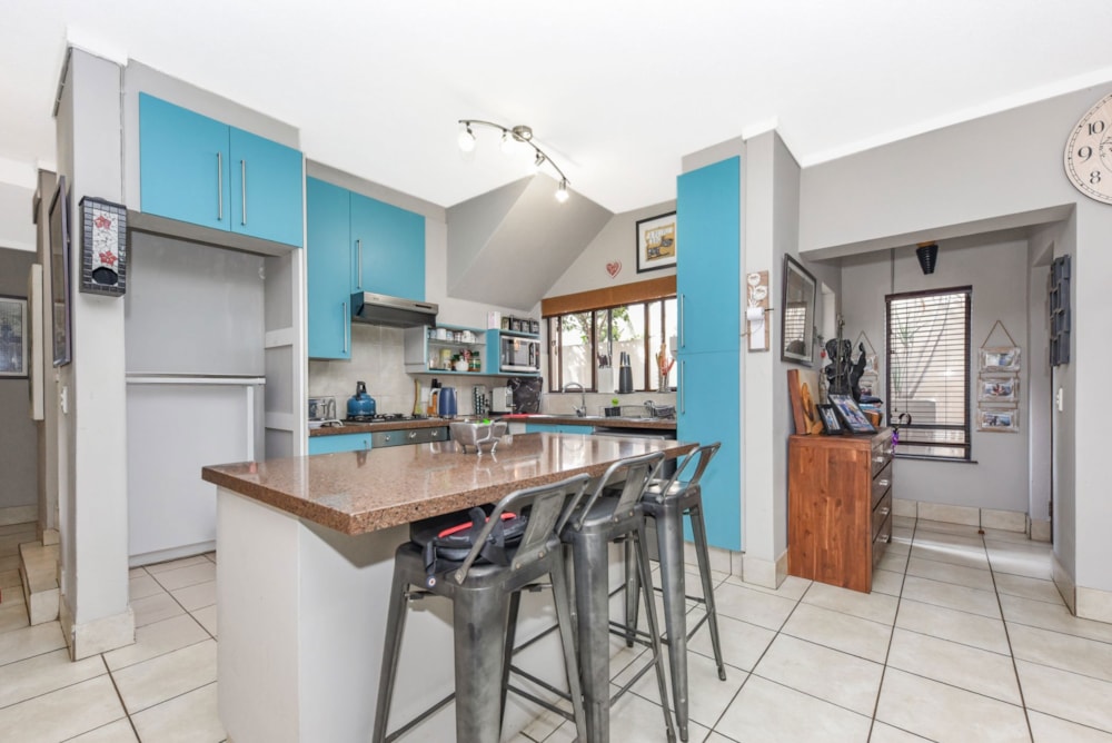 Townhouse for sale in Douglasdale - FW1708351 Townhouse for sale in Douglasdale - FW1708351