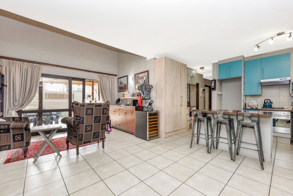 Townhouse for sale in Douglasdale - FW1708351 Townhouse for sale in Douglasdale - FW1708351