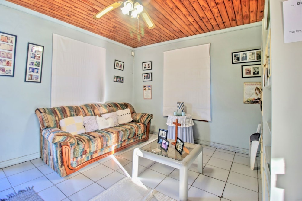 House sold in Bothasig - 1PLA1707085 House sold in Bothasig - 1PLA1707085