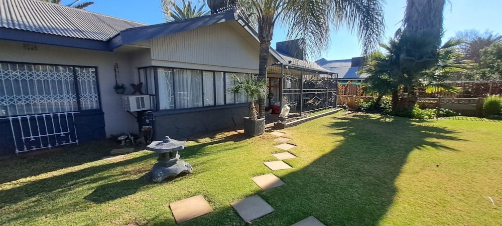 House for sale in Heuwelsig, Kimberley - 1KJ1708225