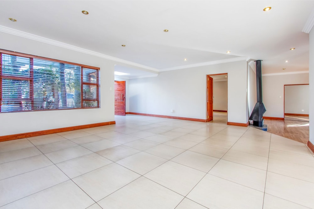 House let in Kyalami Estates - MDL1707039 House let in Kyalami Estates - MDL1707039