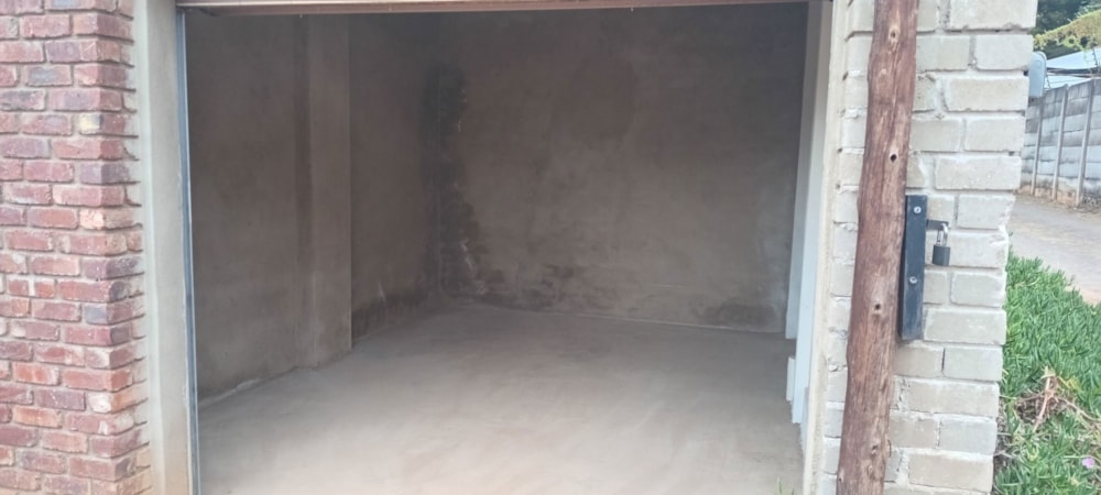 Commercial Building to rent in White River - 1WR1708743 Commercial Building to rent in White River - 1WR1708743